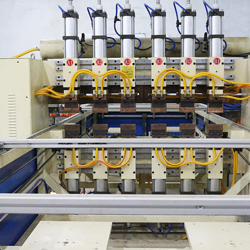 Condenser Wire And Tube Welding Machine