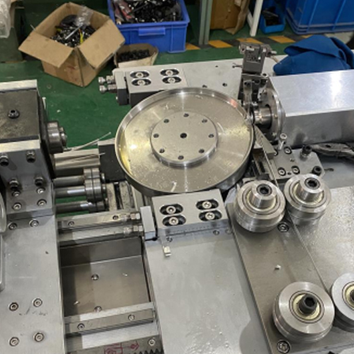 Double L-type Aluminum Fin Winding Machine