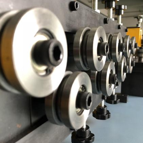 Steel Bundy Tube Straightening and Chipless Cutting Machine