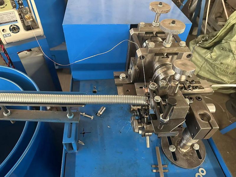Square Lock Flexible Hose Machine
