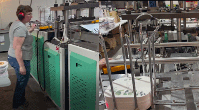 Paper Plate Making Machine Used in Integrated Vendor Group, USA - 3